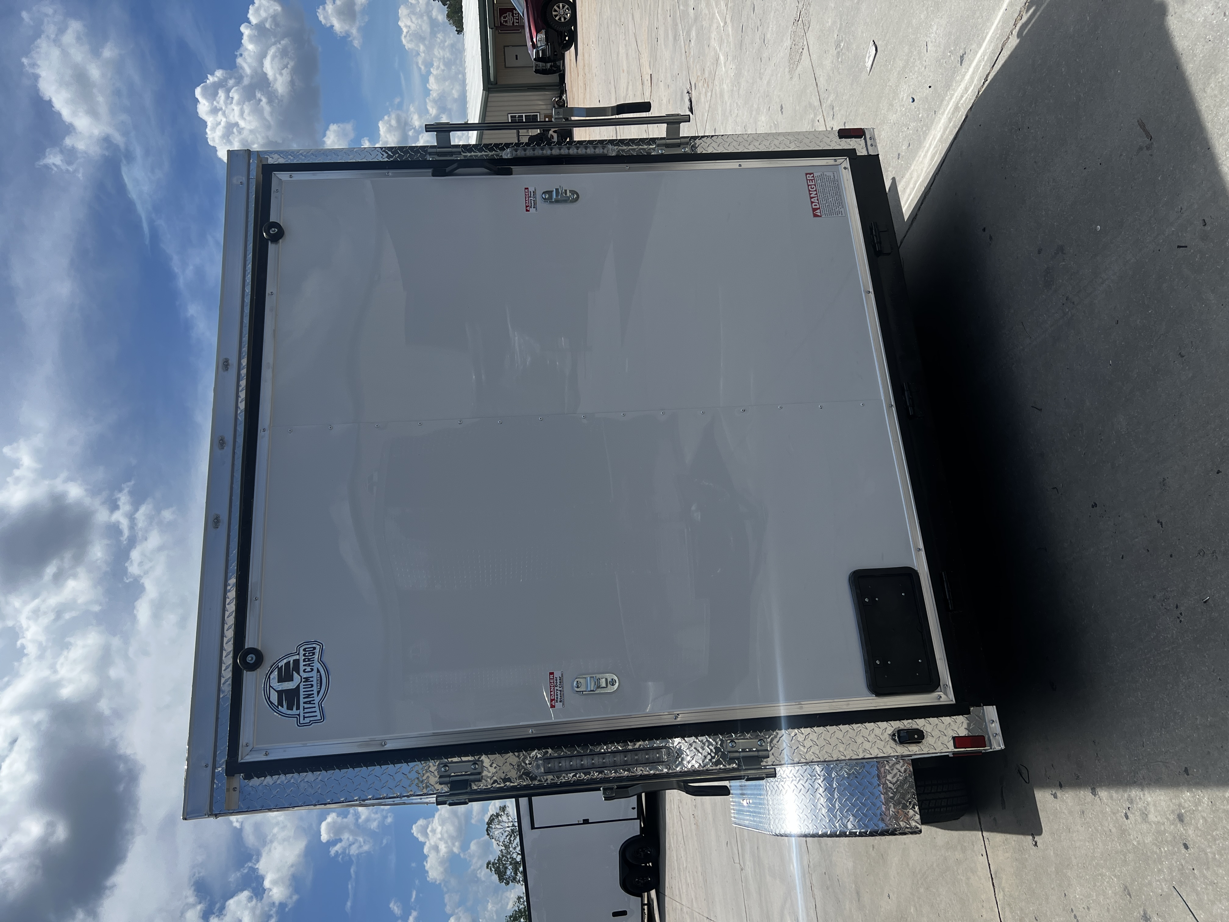 7x14 TA · White/Chrome 5